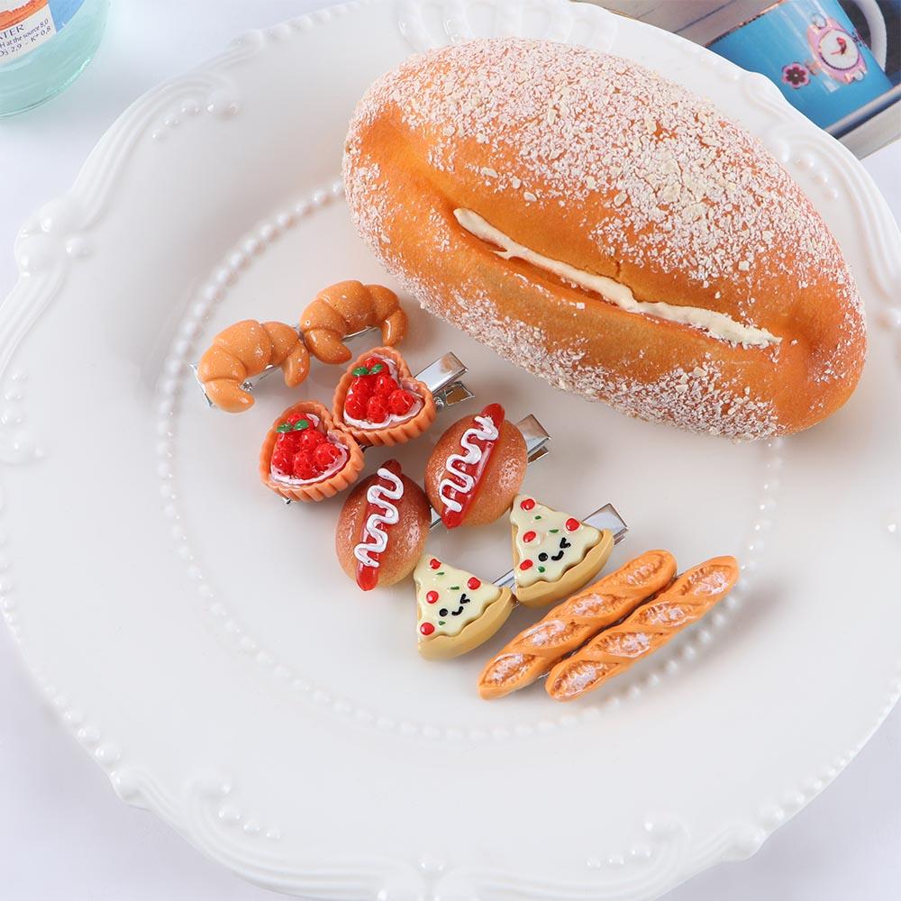 Baby Food Egg - Nette geometrische simulierte Lebensmittel Croissant Ei